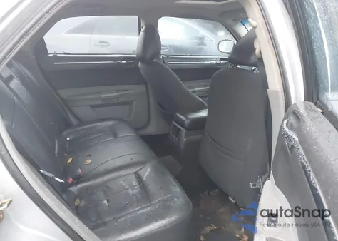 2006 Chrysler 300 Touring z USA, uszkodzony, nr VIN 2C3LA53G46H435368